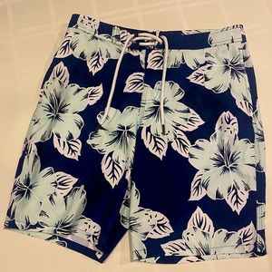 Abercrombie & Fitch Mens Size 28 White & Blue Floral Print Lined Swim Trunks